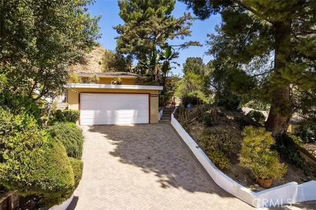 10527 Colebrook Street, Sunland, CA 91040 - #1