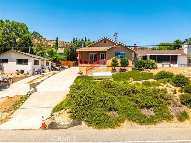 14977 Elizabeth Lake Rd, Lake Hughes, CA 93532 - #2