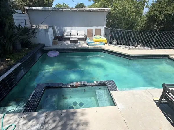 22304 Cass, Woodland Hills, CA 91364