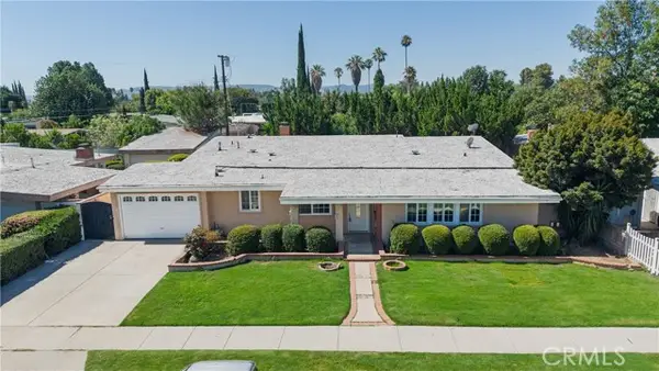 19448 Blythe, Reseda, CA 91335