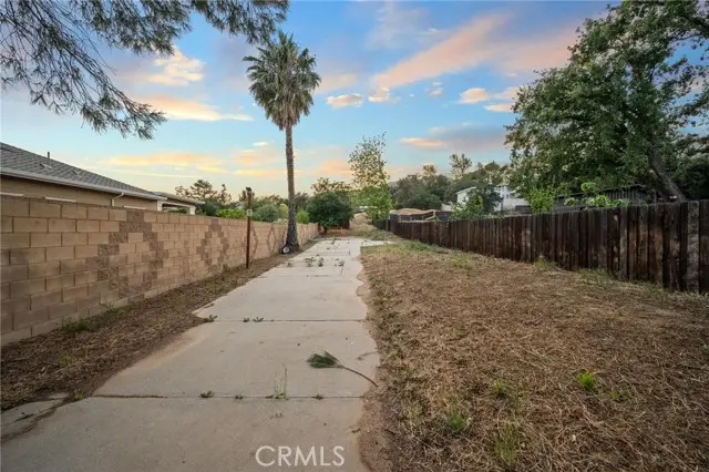 9822 Kentland Avenue, Chatsworth, CA 91311 - #3