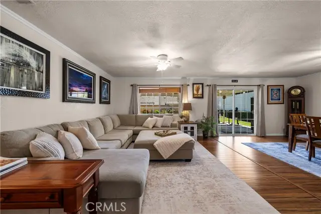 25074 Kerry Robin, Newhall, CA 91321 - #3