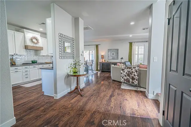 28235 Springvale Lane, Castaic, CA 91384 - #2
