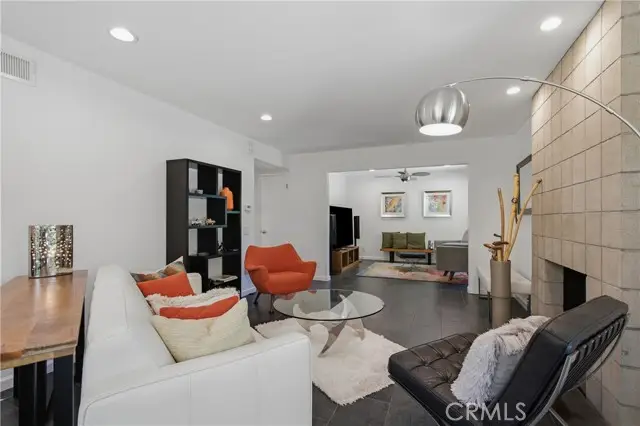 7815 Faust, West Hills, CA 91304 - #3
