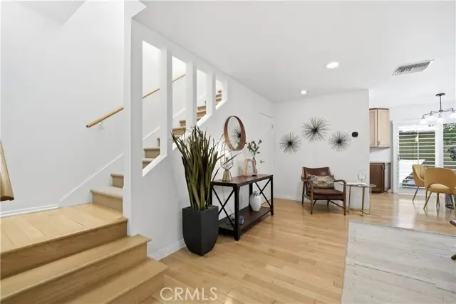11138 Aqua Vista  #17, Studio City, CA 91602 - #3