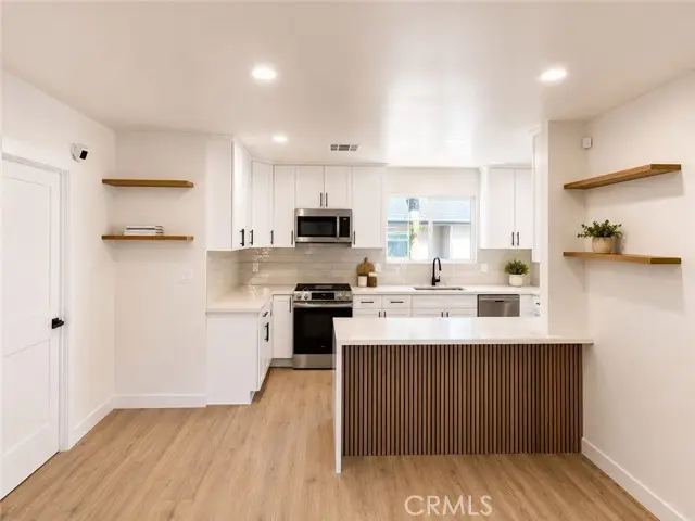 8908 Lev Avenue, Arleta, CA 91331 - #2