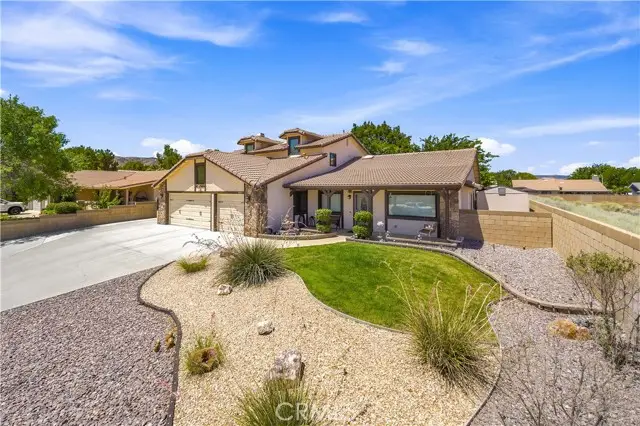 42301 Woodstone, Lancaster, CA 93536 - #2