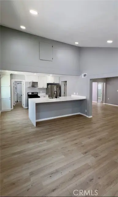 5651 Radford, Valley Village, CA 91607 - #2