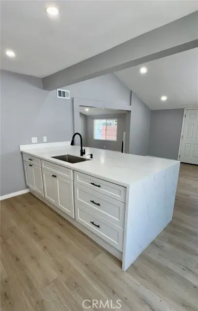 5651 Radford, Valley Village, CA 91607 - #3