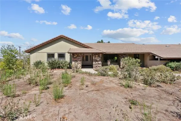2425 Duval Road, Camarillo, CA 93012