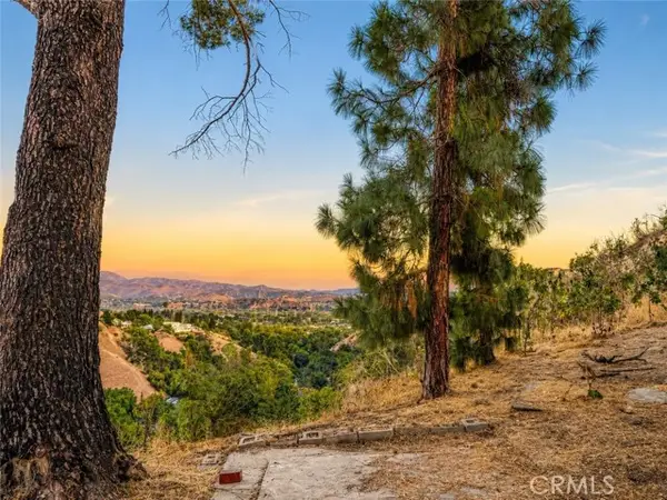 12229 Alta, Sylmar, CA 91342