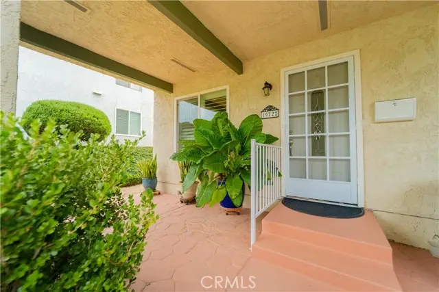 19722 Avenue Of The Oaks, Newhall, CA 91321 - #3