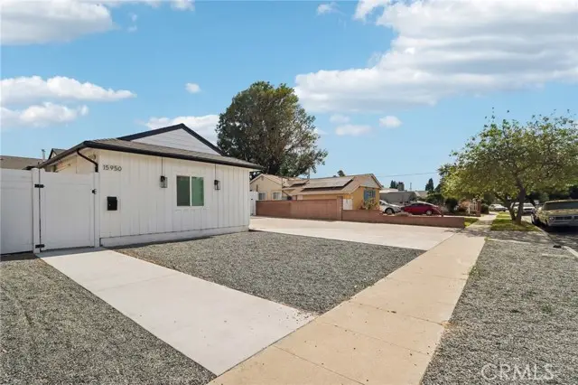 15952 Simonds Street, Granada Hills, CA 91344 - #2