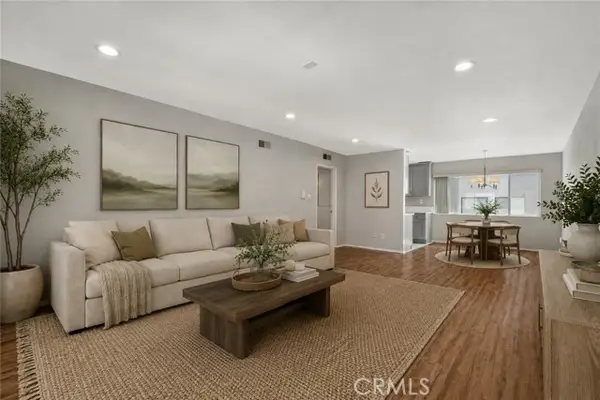 12801 Moorpark Street  #303, Studio City, CA 91604