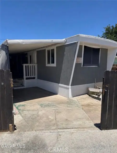 45541 30th Street  #21, Lancaster, CA 93535