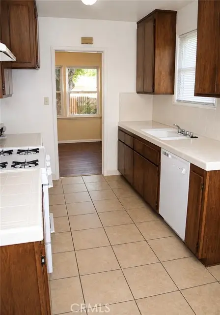 16636 Gilmore Street, Van Nuys, CA 91406 - #3