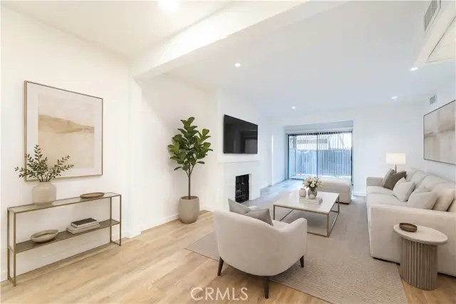 6275 Canoga  #61, Woodland Hills, CA 91367 - #2