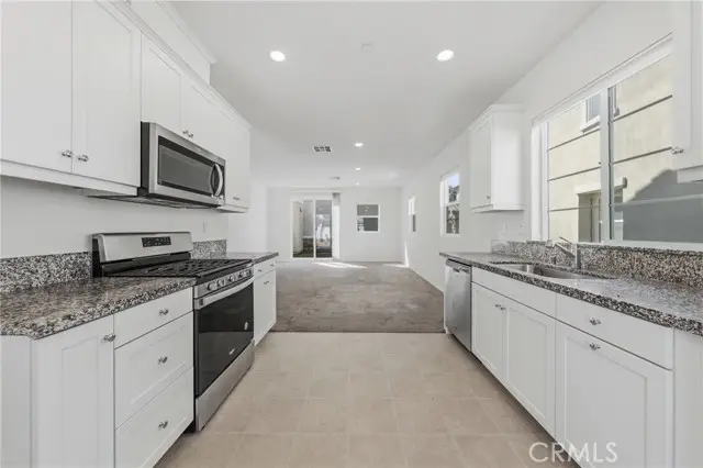 17016 Zion, Canyon Country, CA 91387 - #3