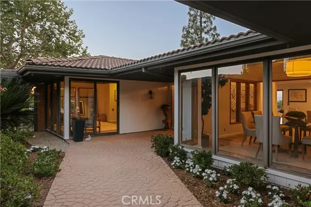 16347 Mandalay Drive, Encino, CA 91436 - #2