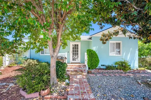 5834 Shoshone, Encino, CA 91316 - #1