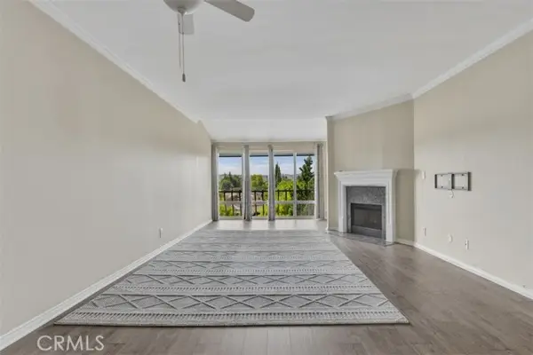12830 Burbank  #305, Valley Village, CA 91607
