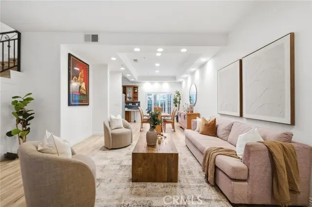 10833 Kling Street  #4, North Hollywood, CA 91602 - #2
