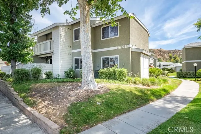27646 Susan Beth Way  #C, Saugus, CA 91350 - #1