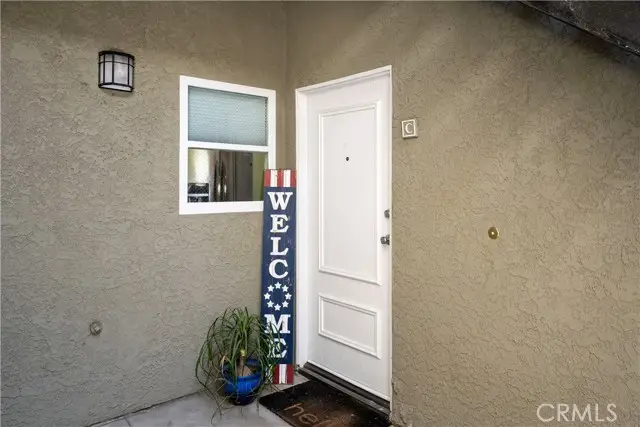 27646 Susan Beth Way  #C, Saugus, CA 91350 - #2
