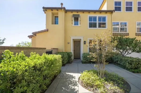 27008 Pebble Beach Drive  #36, Valencia, CA 91381