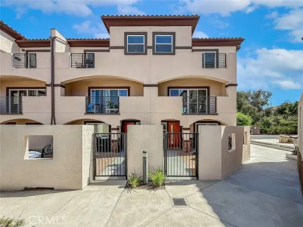 946 Warwick, Thousand Oaks, CA 91360