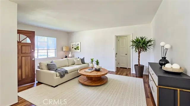 17634 Bromley Street, Encino, CA 91316 - #3
