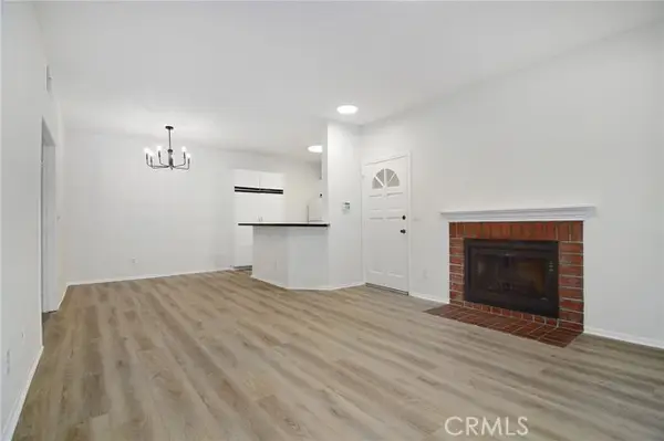 2474 Pleasant Way  #K, Thousand Oaks, CA 91362