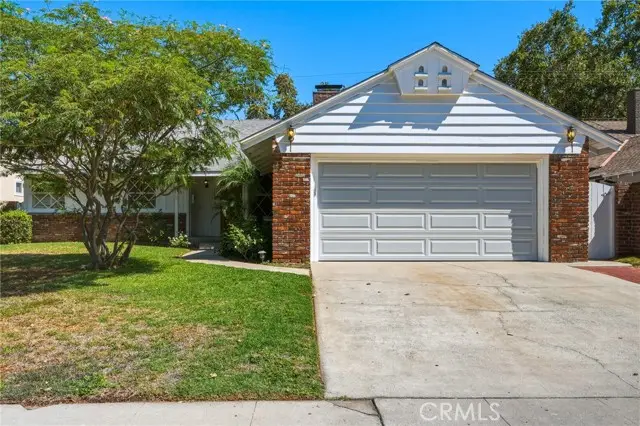 17213 Gault Street, Lake Balboa, CA 91406 - #1