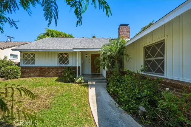 17213 Gault Street, Lake Balboa, CA 91406 - #2