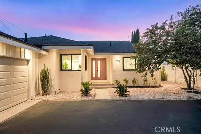 7915 Owensmouth, Canoga Park, CA 91304 - #3