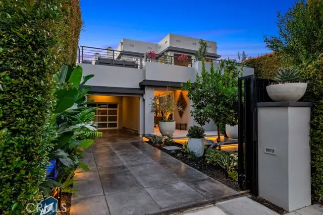 8719 Rosewood Avenue, West Hollywood, CA 90048 - #3