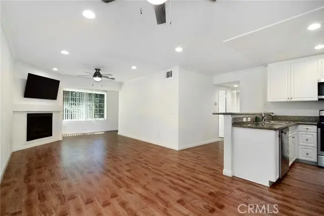 5525 Canoga Avenue  #124, Woodland Hills, CA 91367 - #1