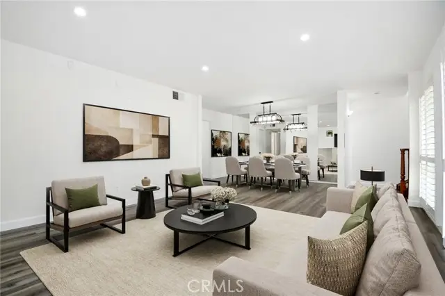 5255 Coldwater Canyon Avenue  #E, Sherman Oaks, CA 91401 - #3