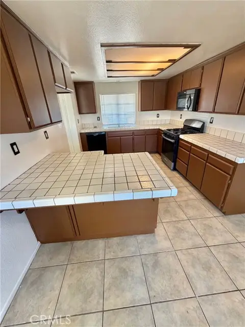 39355 169th, Palmdale, CA 93591 - #3
