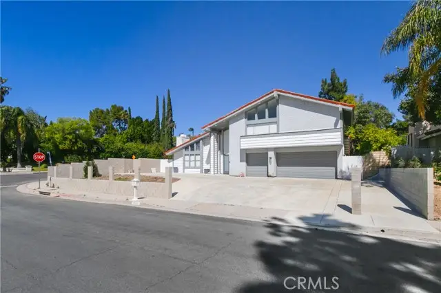 19865 Hiawatha Street, Chatsworth, CA 91311 - #1