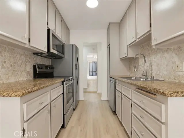 7300 Franklin Avenue  #354, Los Angeles, CA 90046 - #3
