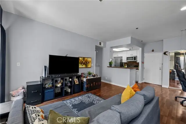19350 Sherman Way.  #328, Reseda, CA 91335 - #3