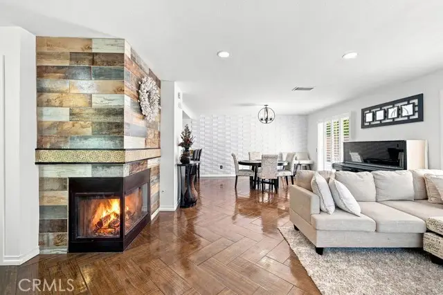25114 Steinbeck Avenue  #B, Stevenson Ranch, CA 91381 - #3