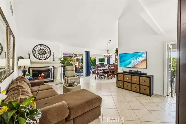 25317 Via Brasa, Valencia, CA 91355 - #3