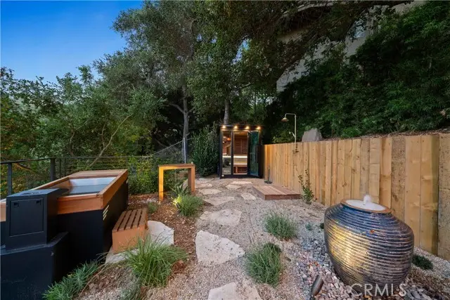 3636 Camino De La Cumbre, Sherman Oaks, CA 91423 - #3