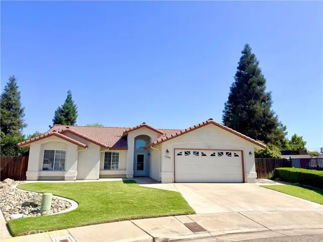 1044 Sycamore Way, Porterville, CA 93257 - #1