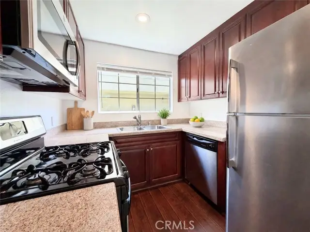 21500 Burbank  #328, Woodland Hills, CA 91367 - #3