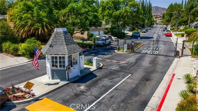 8333 Sedan, West Hills, CA 91304 - #3