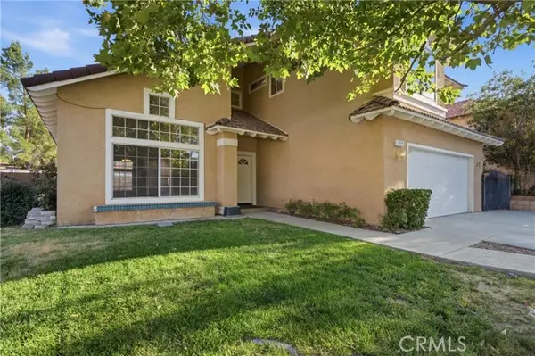 3022 Caruso Lane, Lancaster, CA 93536