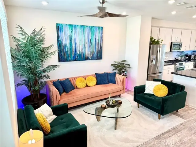 18449 Mural, Northridge, CA 91325 - #2